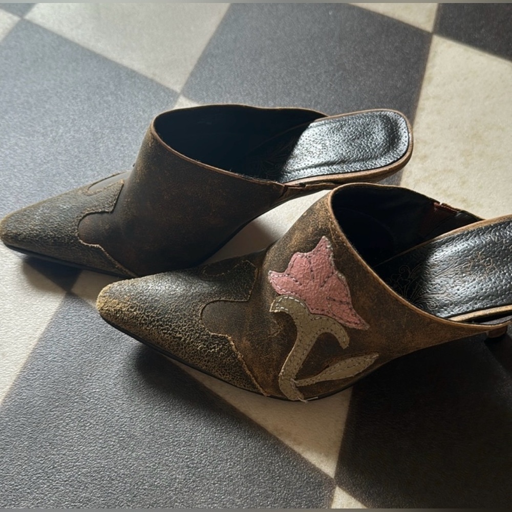 Matisse Leather Pointed-Toe Mules with Stacked Wood Heel  Real Beauties! - Picture 2 of 8